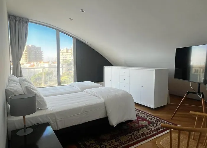 בית אירוח Signature